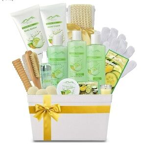 Green Spa Gift Set by [Brand]